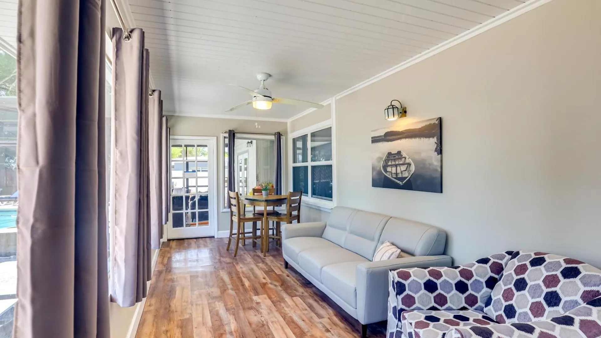 Holiday home Waterfront Gem With Pool, Dock And Lanai In Tampa! Villa