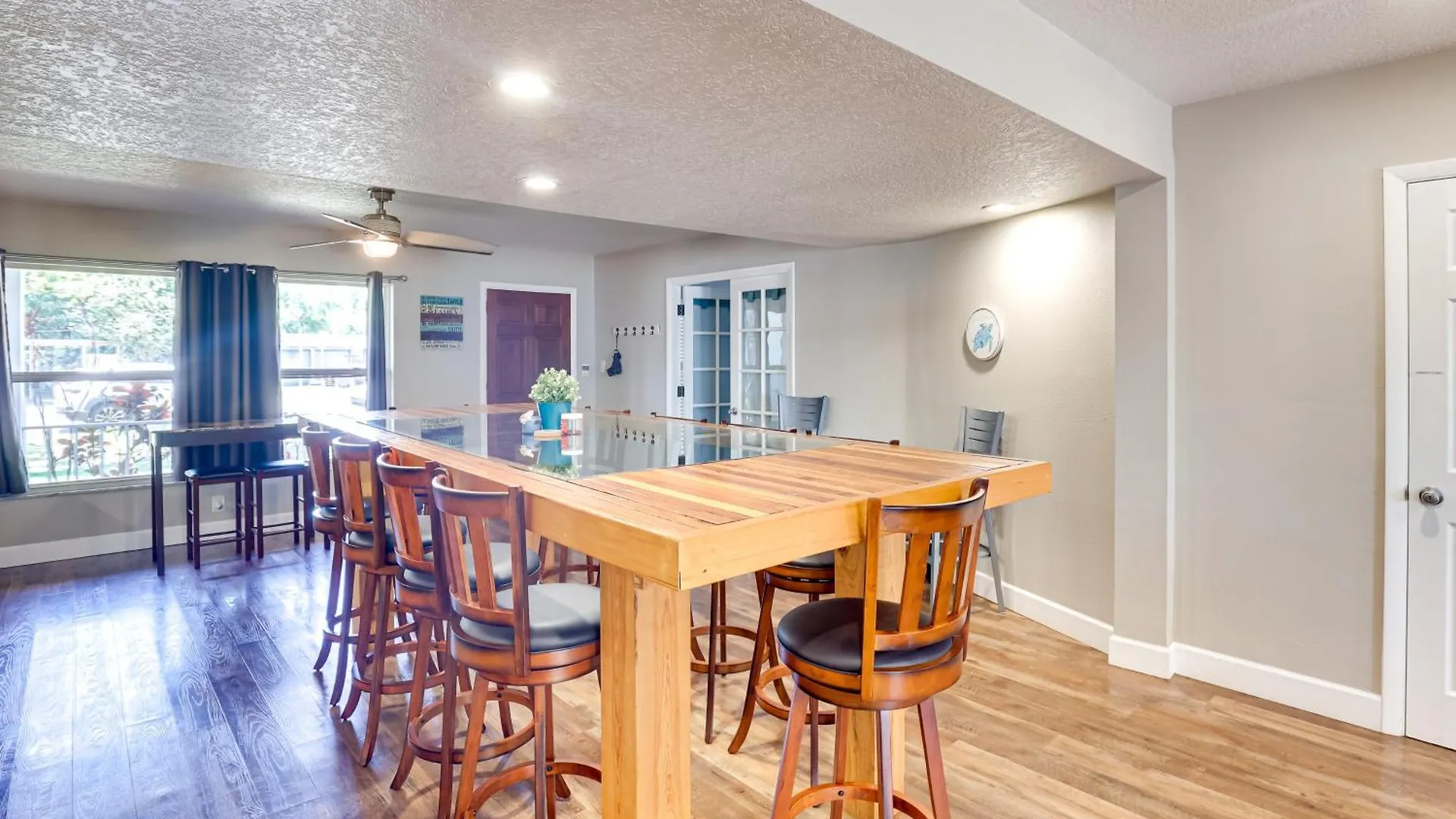 Waterfront Gem With Pool, Dock And Lanai In Tampa! Villa Holiday home