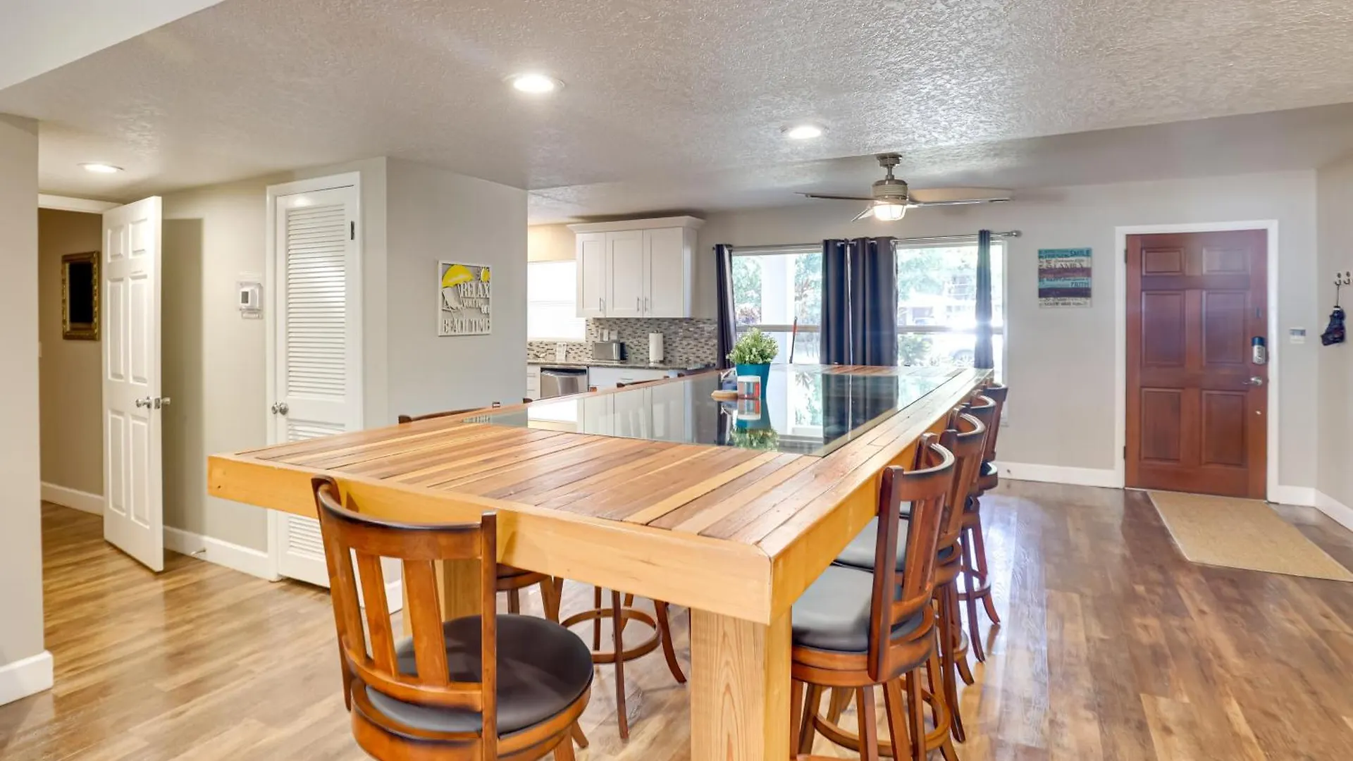 Waterfront Gem With Pool, Dock And Lanai In Tampa! Villa 0*, Tampa United States