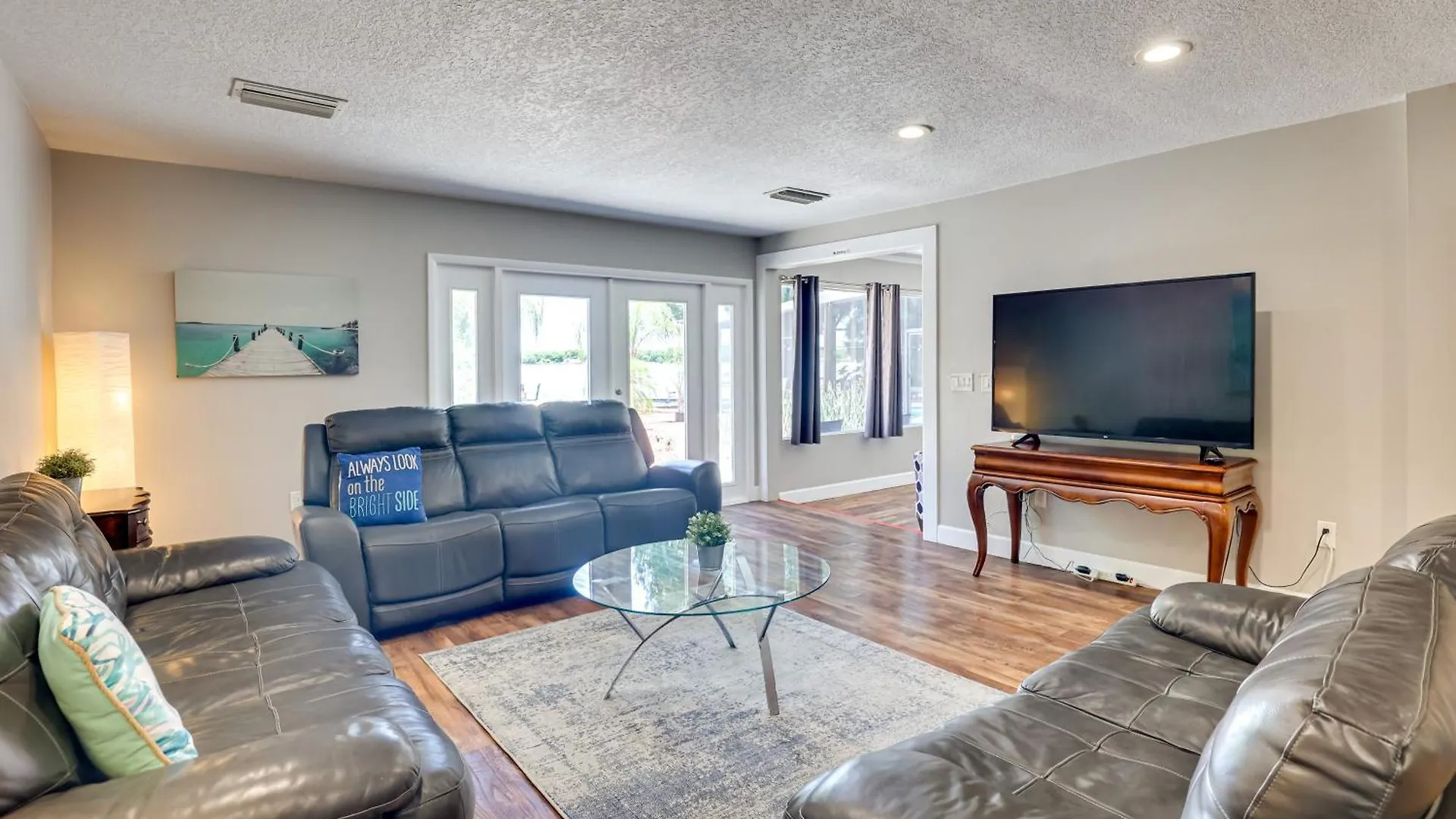 Waterfront Gem With Pool, Dock And Lanai In Tampa! Villa United States