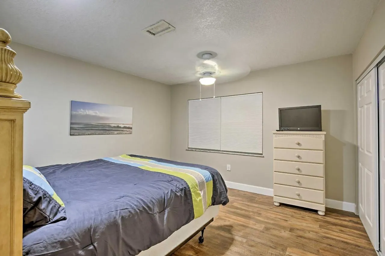 Waterfront Gem With Pool, Dock And Lanai In Tampa! Villa Holiday home Tampa